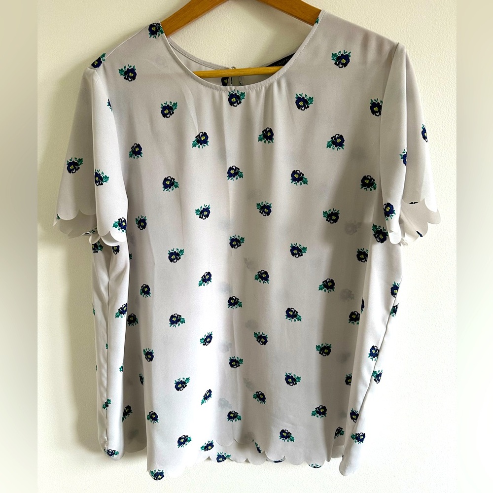 Banana Republic scalloped detail blouse